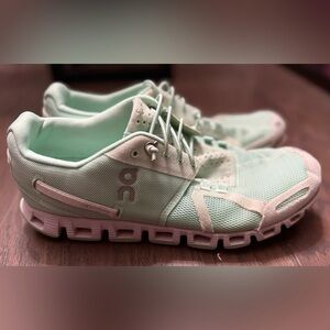 On Cloud Women’s Running Shoes Aqua Jade Green Size 8